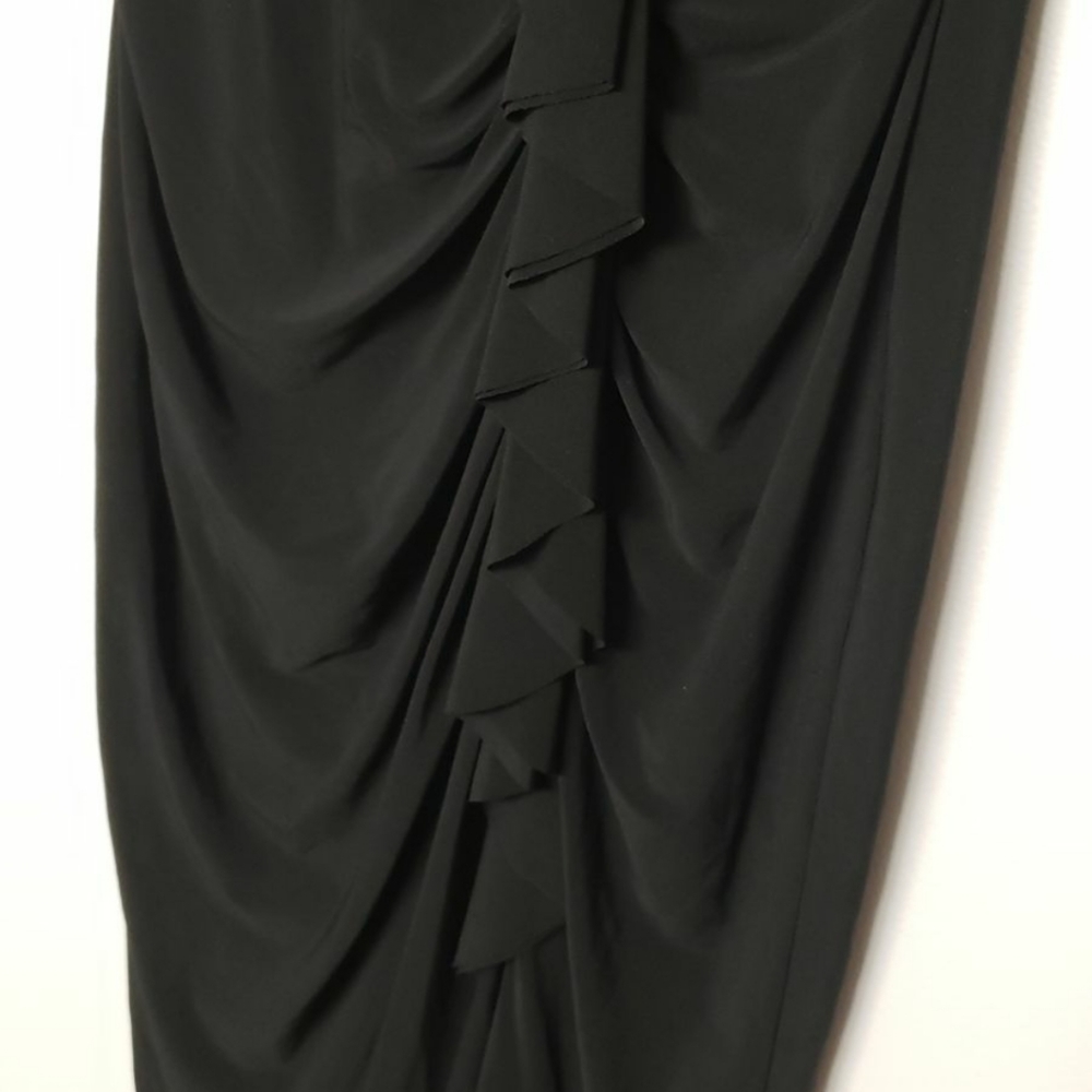 Dress - Picture 4 of 9